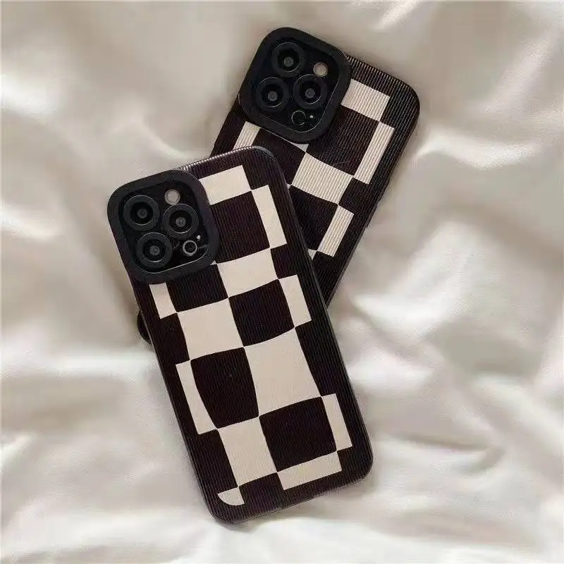 

Black Checkerboard Phone Case For iPhone 14 13 12 11 Pro Max X XR XS 7 8 Plus 6 6S Camera Protective Case Silicone Cover Fundas