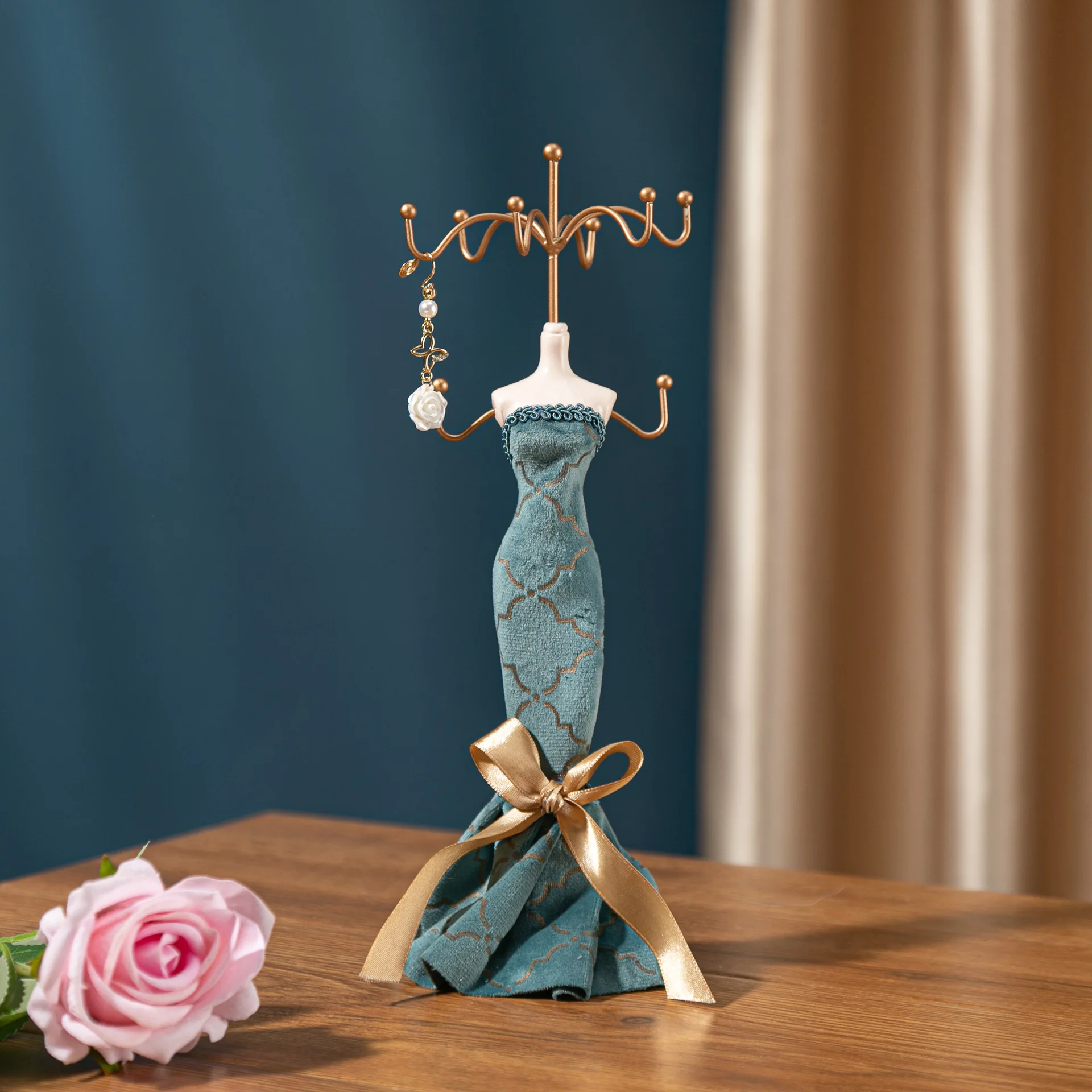 

Подставка для украшений в стиле принцессы, витрина для ожерелья, кольца, ящик для хранения, манекен, украшение мебели, держатель для женщин и девушек, подарки