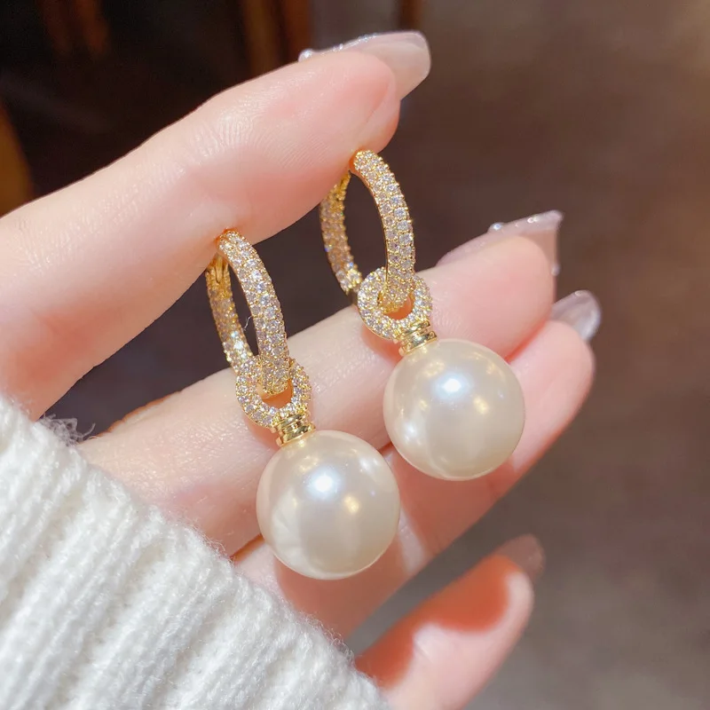 High quality earrings Zircon inlaid Earrings for women Dual-purpose earrings Gold drop earrings Pearl pendant Fashion earrings