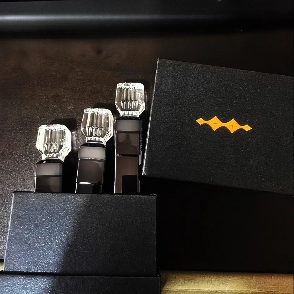 

Оригинальный ароматизатор для автомобиля BYD Formula Leopard 8 Leopard 5, новый, оригинальный, сменный стержень-ароматизатор