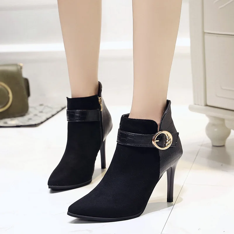 

2024 New Leather Cloth Splicing Large Size Women's Shoes Pointed Toe Metal Belt Buckle Laides High Heels Female Short Boots