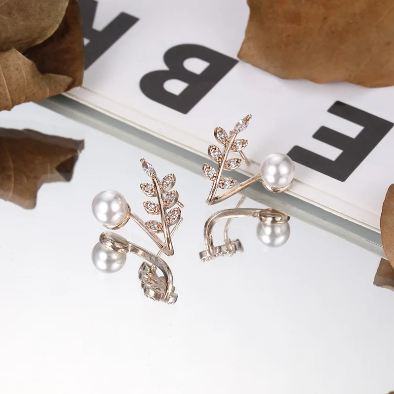 

New 2022 Luxury Fashion Leaf Pearl Zircon Earrings Silver Needle Earrings For Women Jewelry Gift