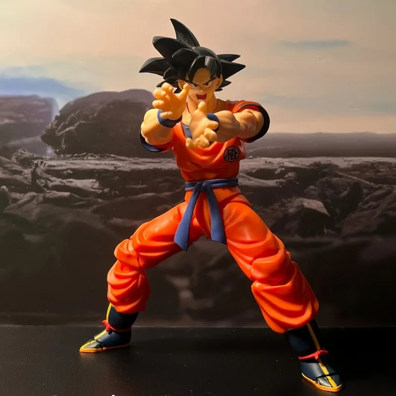 Фото Оригинальная коллекционная подвижная фигурка Bandai S.H.Figuarts Dragon Ball Z Сон Гоку Сайян, выросший на Земле, в коробке №4