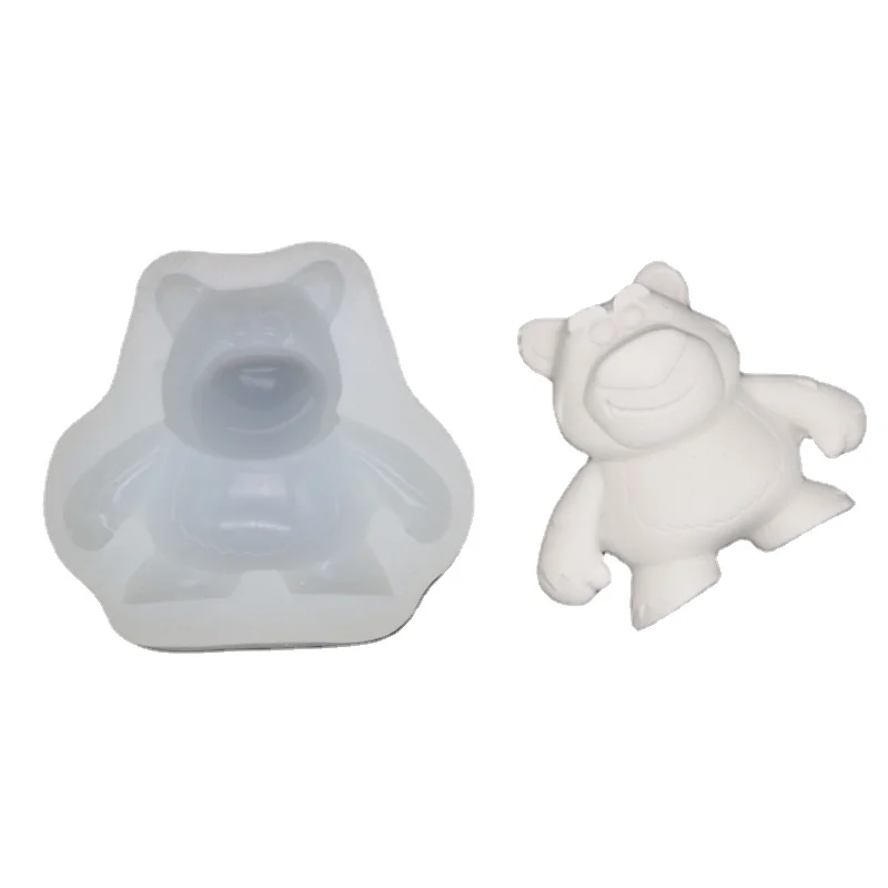 

Strawberry Bear Silicone Mold Resin Animal Mold Aroma Gypsum Car Pendant Decoration Mold DIY Ornament Mold 2022 Easter Mold