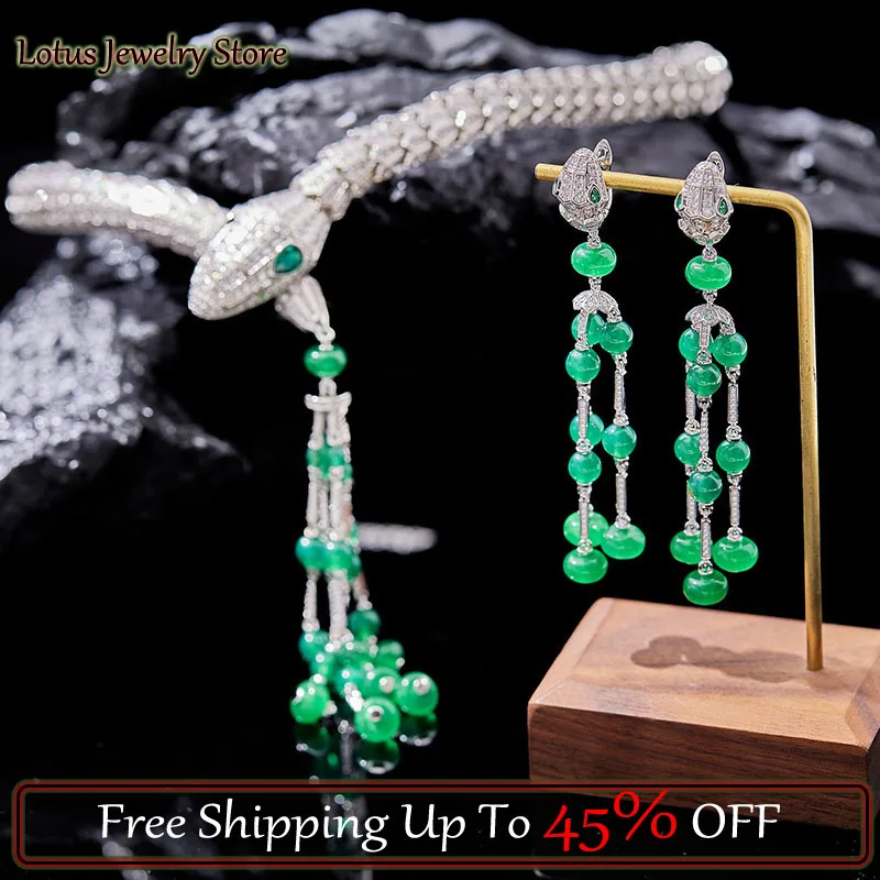 

2023 New Top Quality Vintage Green Pearl Snake Head Tassel Necklace Collar Exaggerate Personality Luxury Fashion Women's Jewelry