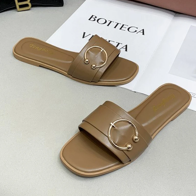 2023 Women Slipper Flat Bottom Non-slip Buckle Decor Outdoor Open Toe Beach Female Sandal Sexy Fashion Design Slides Woman Shoes