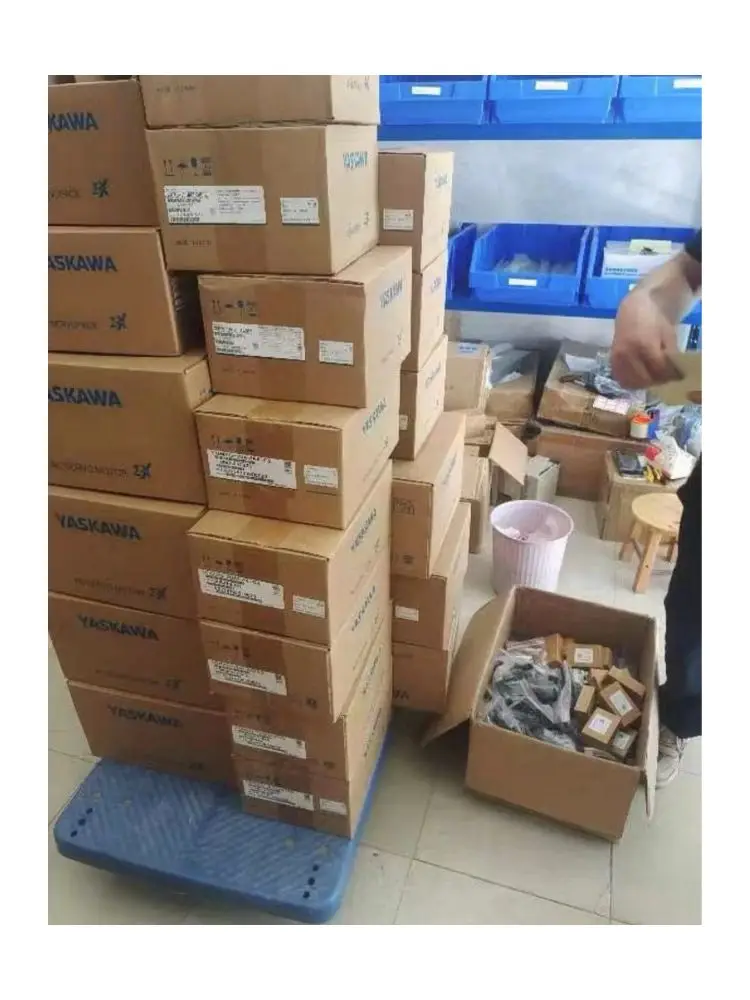 Новинка 100% телефон с сервоприводом