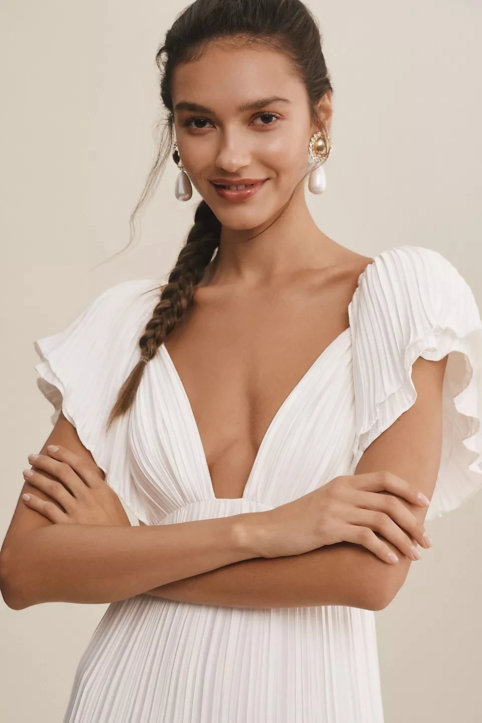 Рисунок 3 - Элегантные Свадебные платья с V-образным вырезом