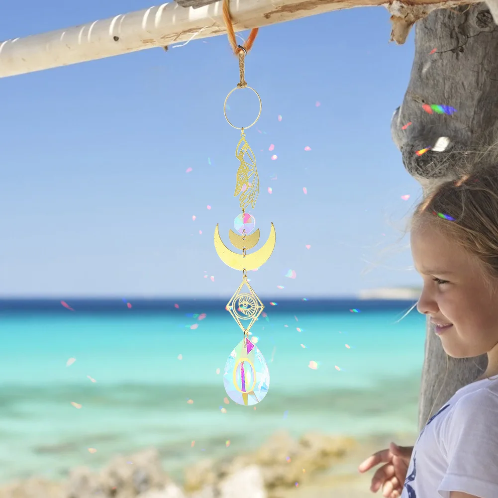 

Коллекция подвесок с хрустальным светом, креативные шикарные металлические призматические ветряные колокольчики, руки, глаза, луна, солнце...