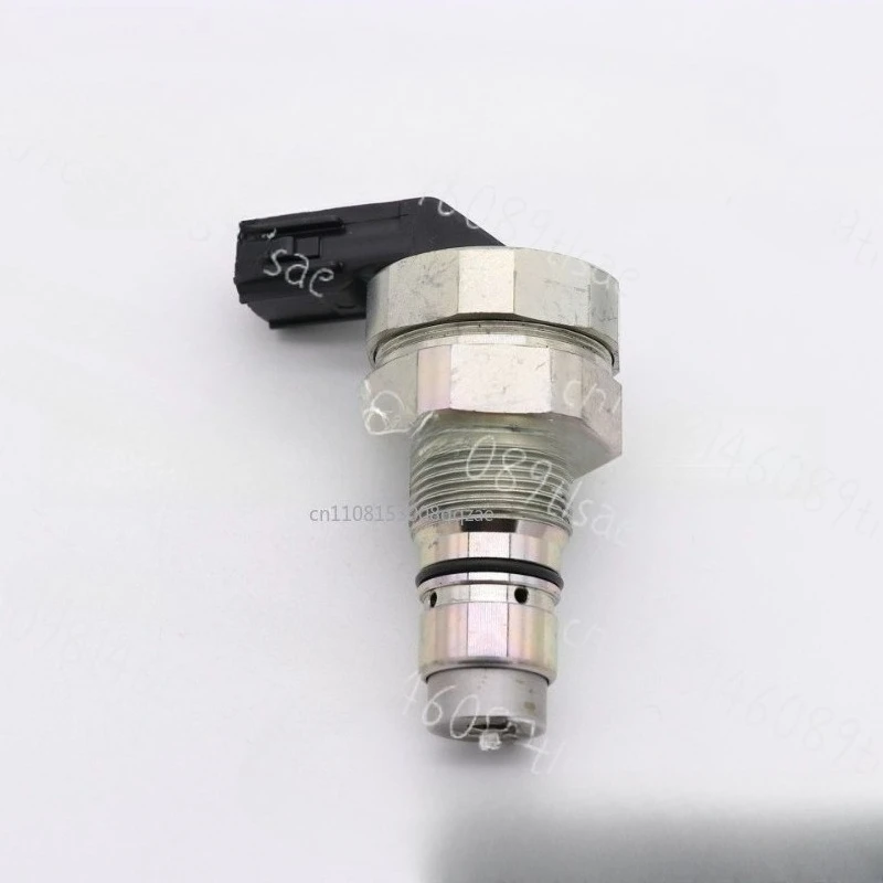 Фото Датчик давления в топливной рампе 89458-20051/20050 - для Toyota RAV4 2014, совместим с 23810-0R041 №1