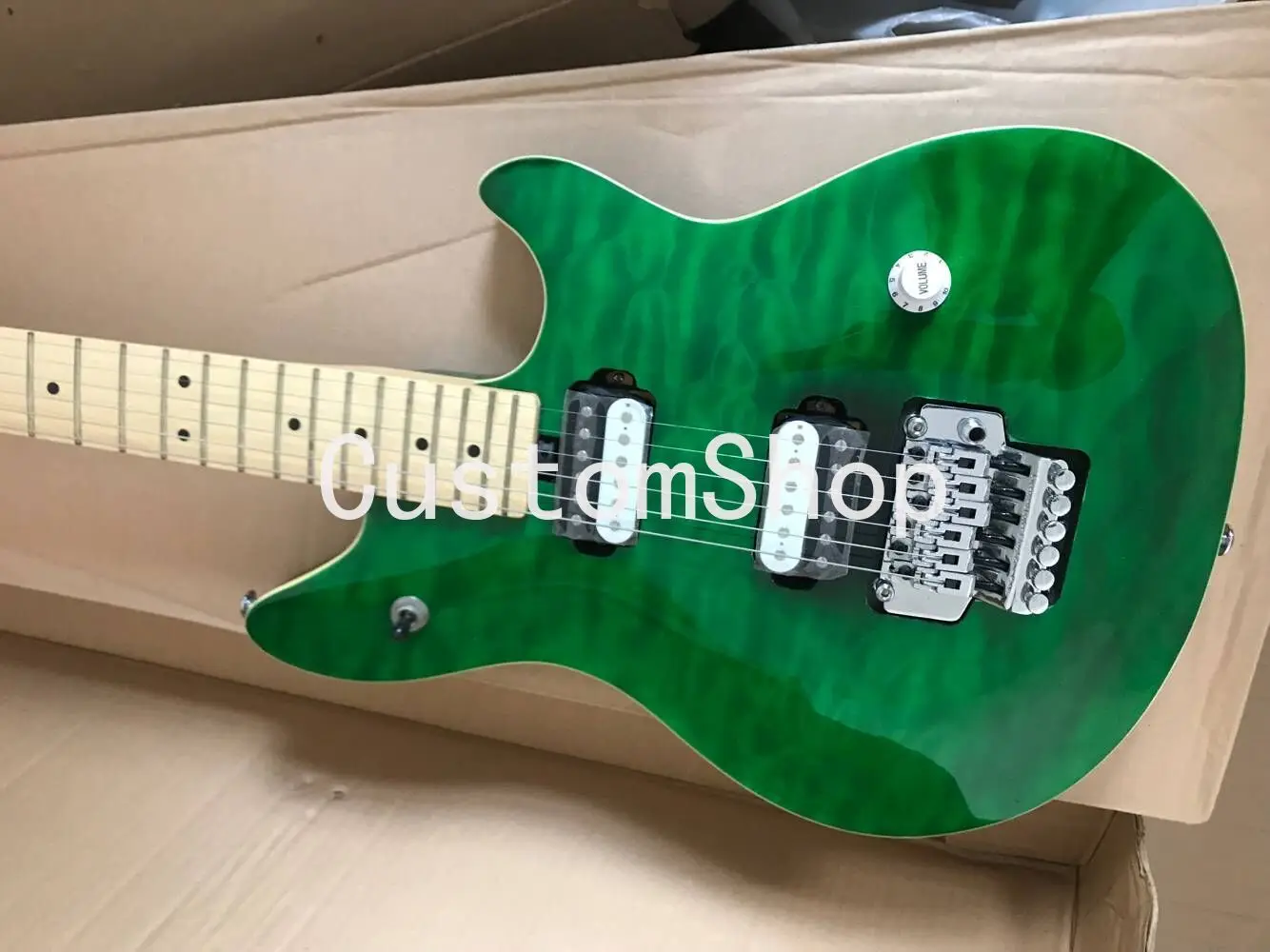 

Edward Van Halen Wolf Music Man Ernie Ball Axis Trans Green Flame Maple Top Electric Guitar Floyd Rose Tremolo Bridge,