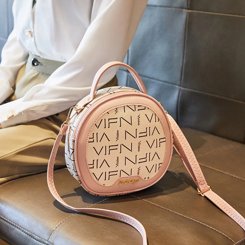 

Женские сумки, новинка 2022, модная маленькая круглая сумка с цветным контрастным принтом, популярная сумка-мессенджер, сумка через плечо, сум...