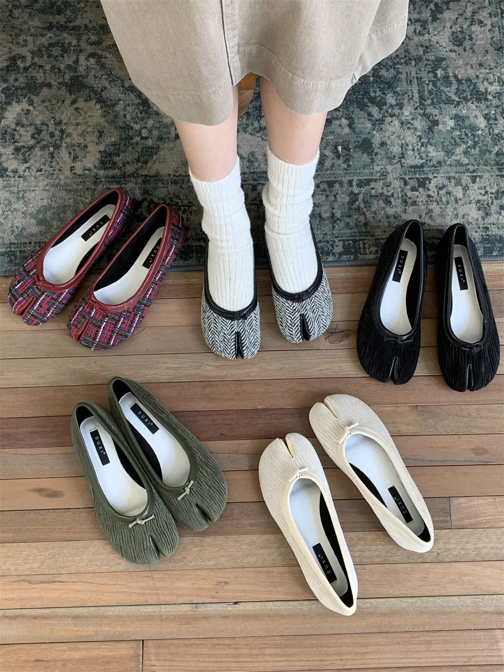 

NEW Woman Microfiber Canvas Comfy Flats Split Toe Slippers Soft Bottom Loafers Brief Ladies Moccasins Tabi Ninja Shoes 5 Colors