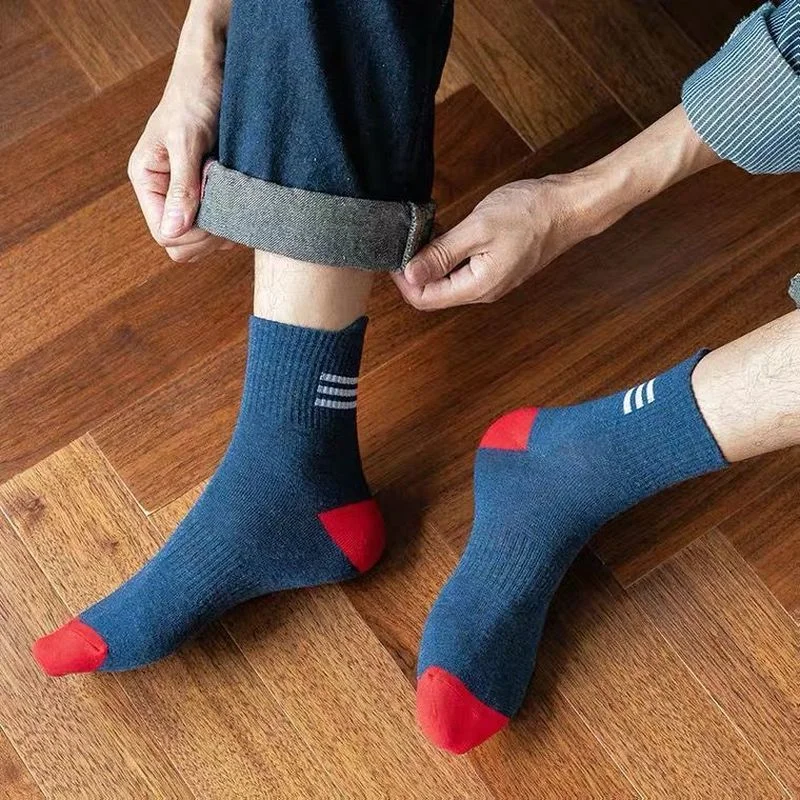Men Socks Thickened Warm Breathable Sports Socks Multi-color Autumn Winter Casual Men High Quality Middle Tube Ear-lifting Socks