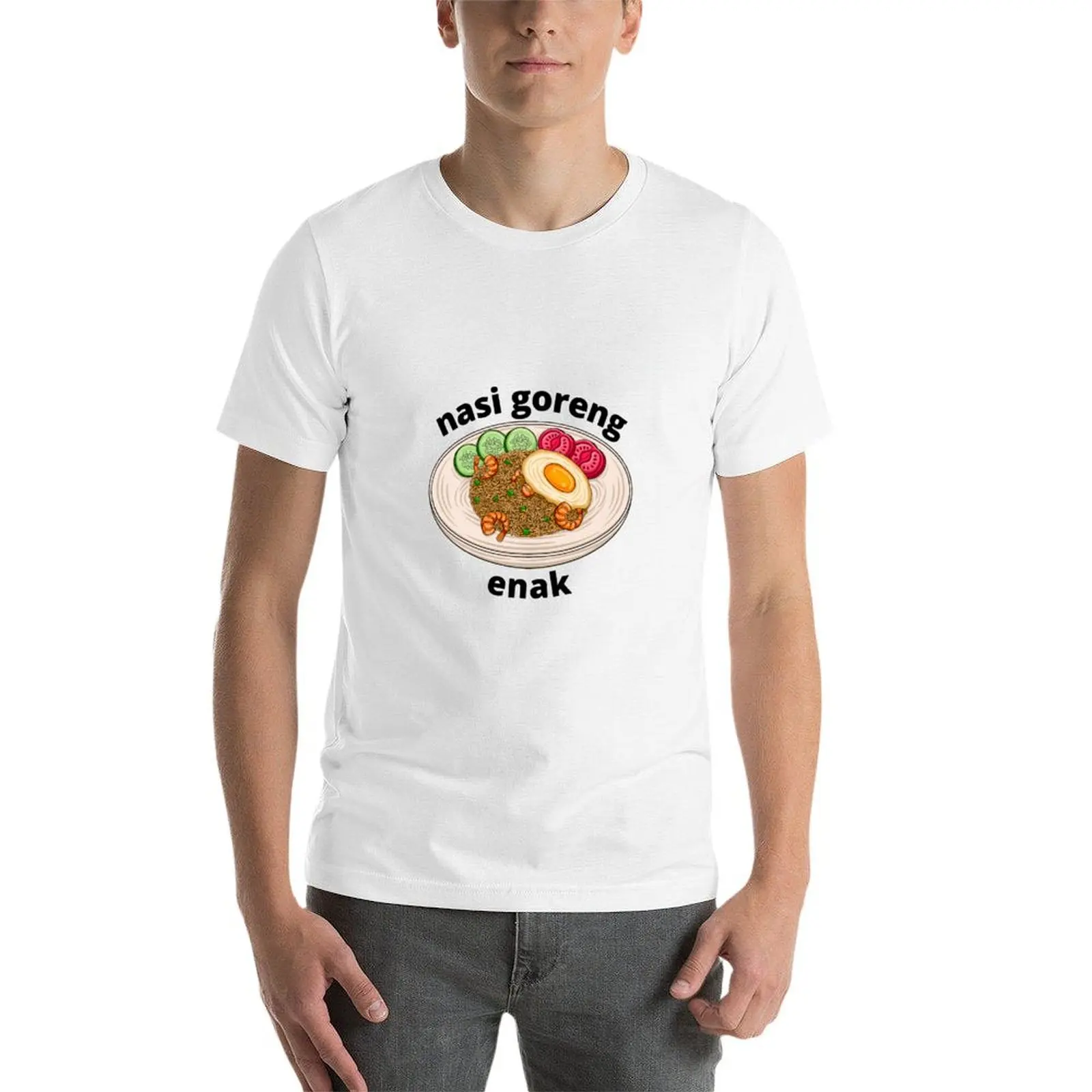 Фото Футболка с принтом в стиле стрит-арт «nasi goreng, enak» №3