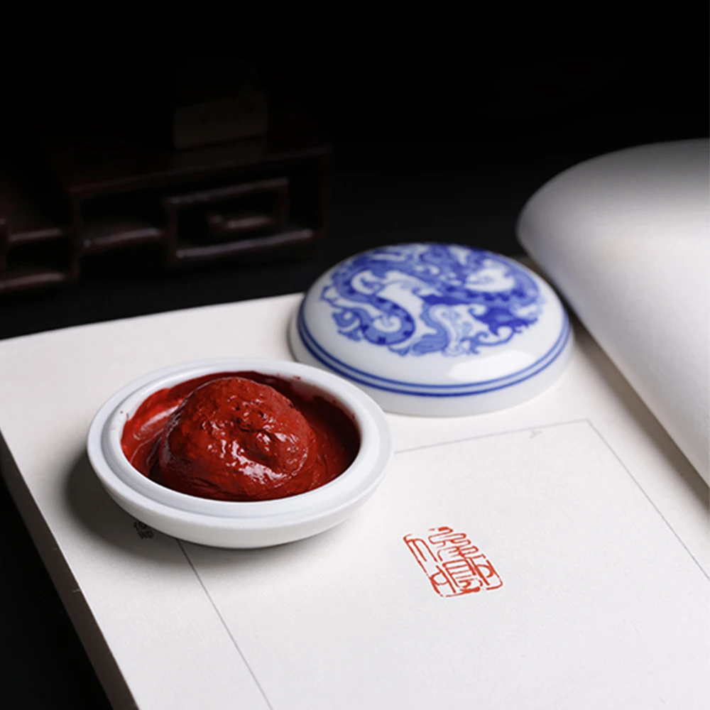 

Круглая темно-красная фотография, 30 г