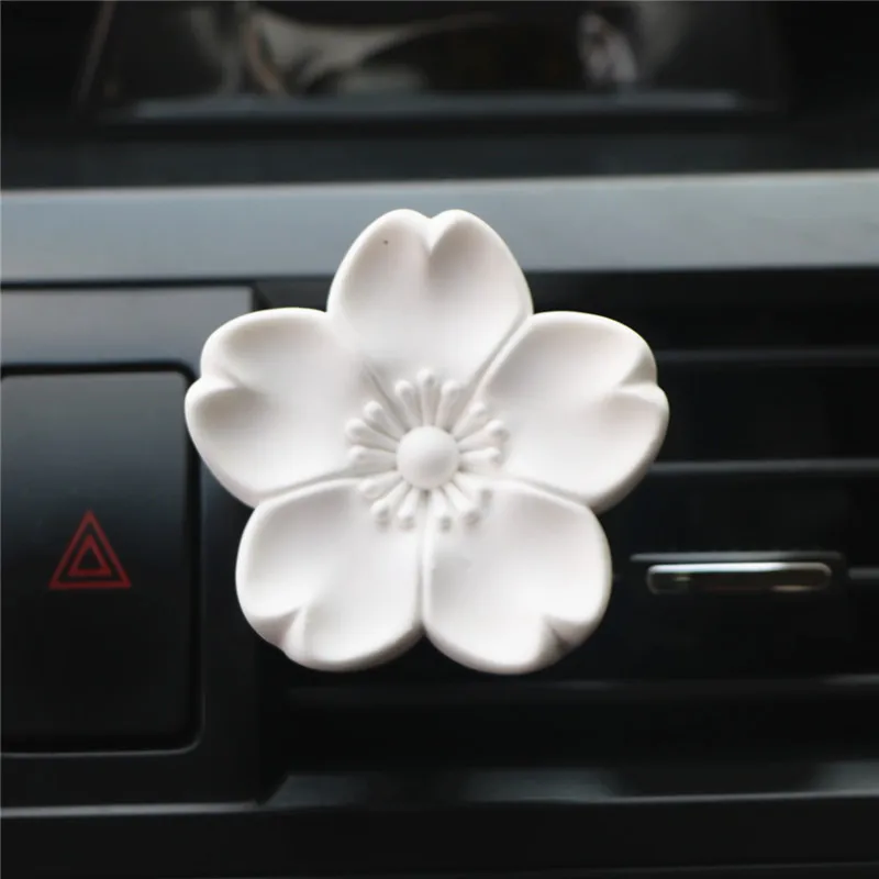 

DOSAYOLA Auto Fragrance Ceramic Decoration Cherry Blossom Style Car Accessories Perfume Diffusion Ornament Air Freshener Tools