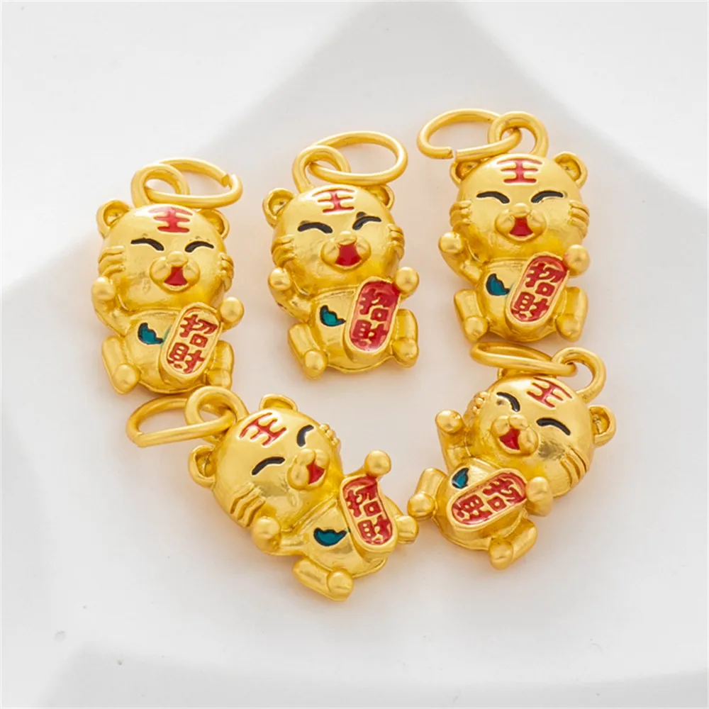 

18k matte gold frosted oil drip tiger beckoning pendant diy handmade homemade bracelet necklace earrings pendant tag accessories