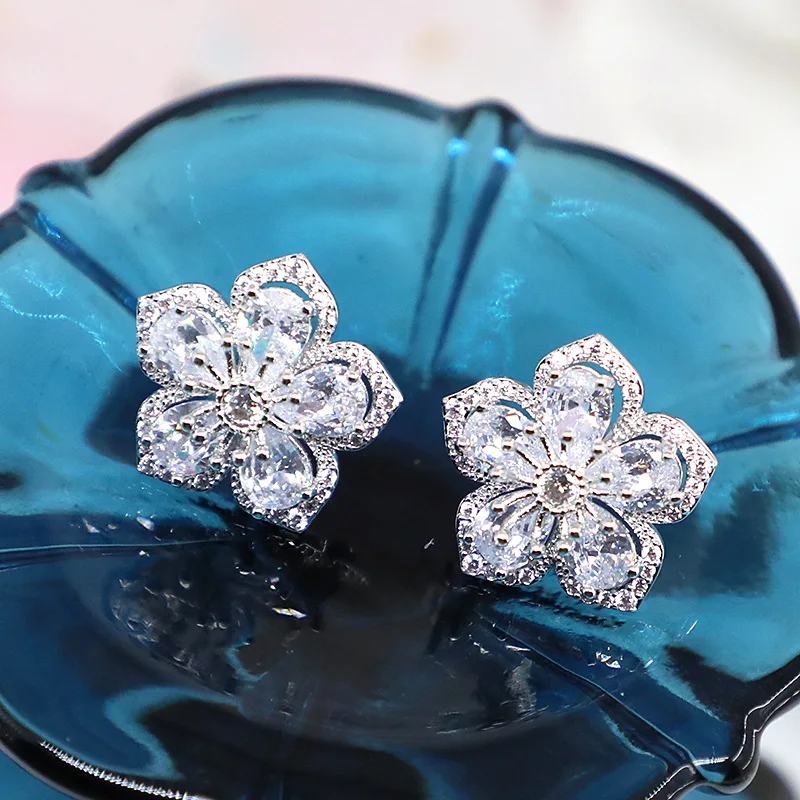 

Cherry Blossoms Earrings For Women Designer Luxury Earrings Aesthetic Vintage Ear Studs Crystal Korean Style Simple Versatile
