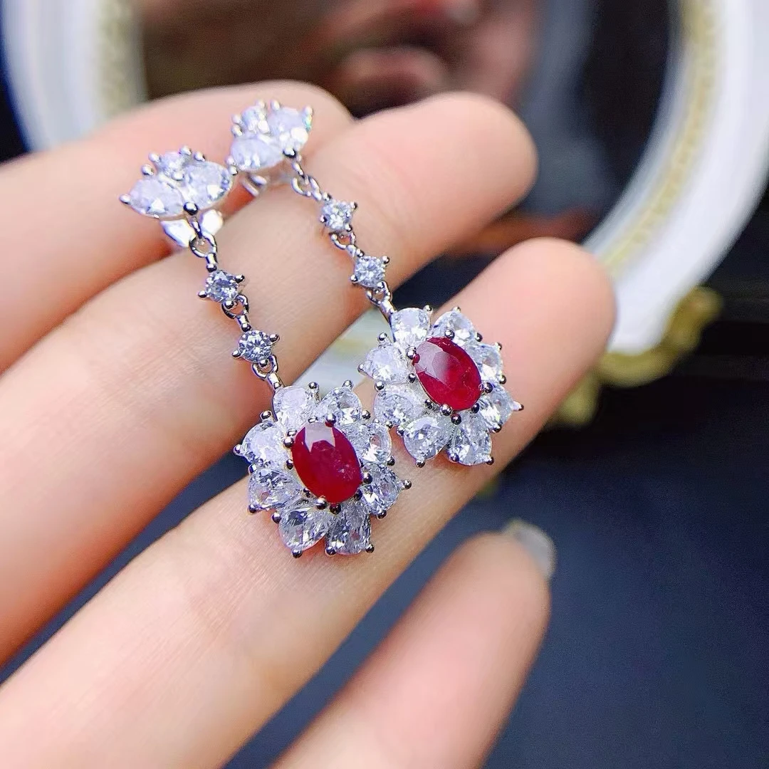 Серьги-подвески из серебра 925 пробы с натуральным Рубином 4 Х6 мм