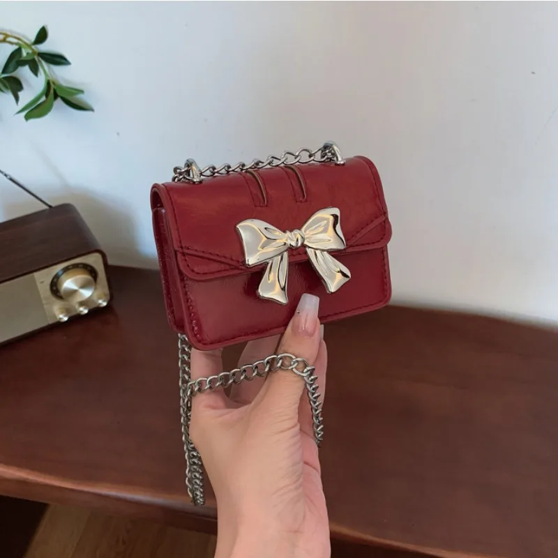 2024 новая женская нишевая сумка с бантом осенняя трендовая милая крутая