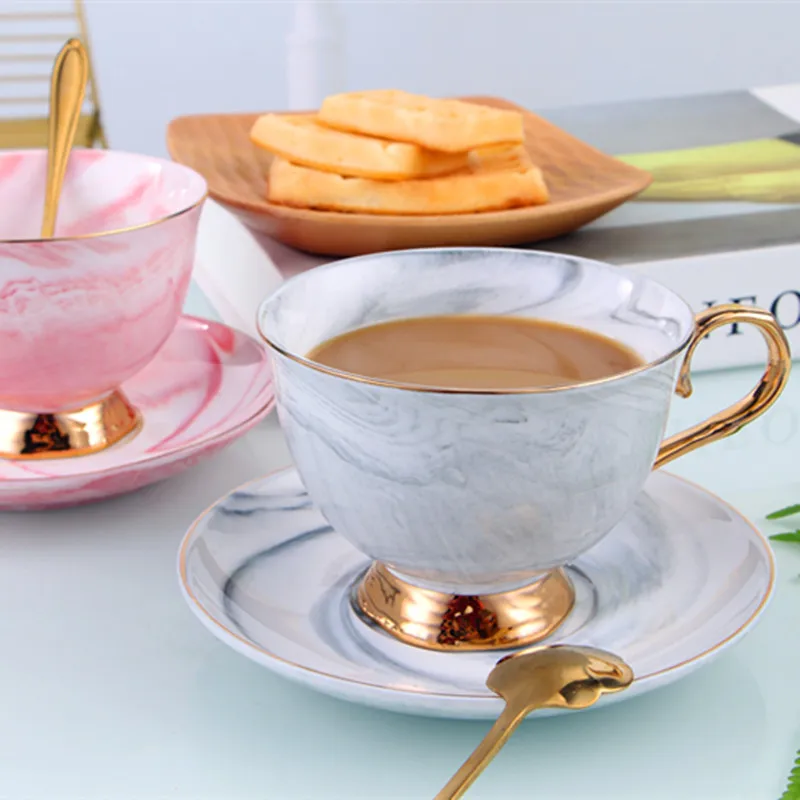 

Кофейная чашка и блюдце, кофейная чашка, семейный набор с тарелкой и ложкой, Мраморная чашка с высоким содержанием чая и воды, домашняя молочная чашка для завтрака
