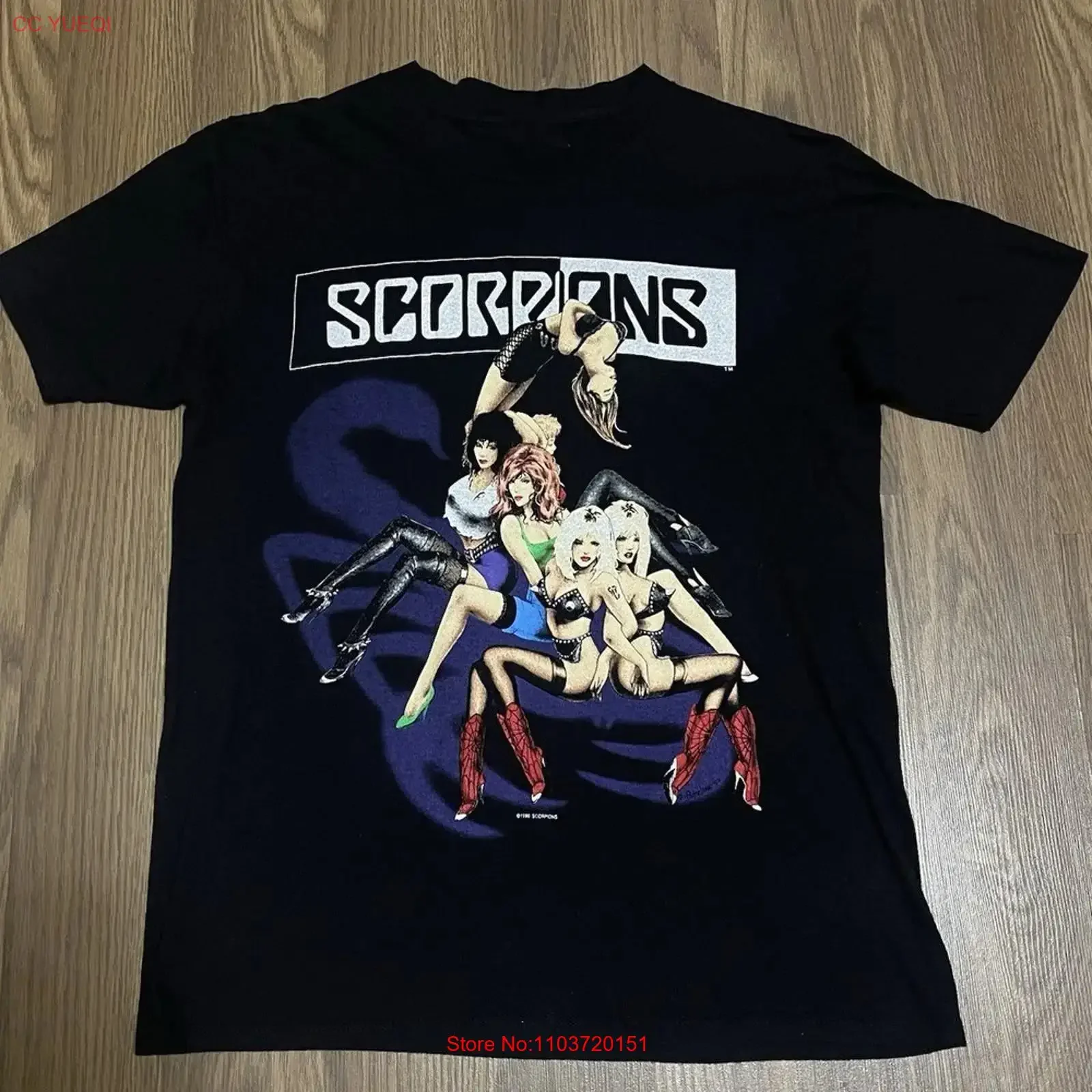 Фото Рождественский подарок: винтажная футболка Scorpions Cotton All Size T Shirt 23D1322 1990 года, с эффектом потертости, для повседневной носки, с графическим принтом, унисекс, стильная. №1