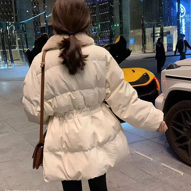 Winter Fashion Women's Oversized Cotton Coat Coat Coat Warmer Belt Belt Casual New Loose Pocket Bubble Khaki Short Coat Black