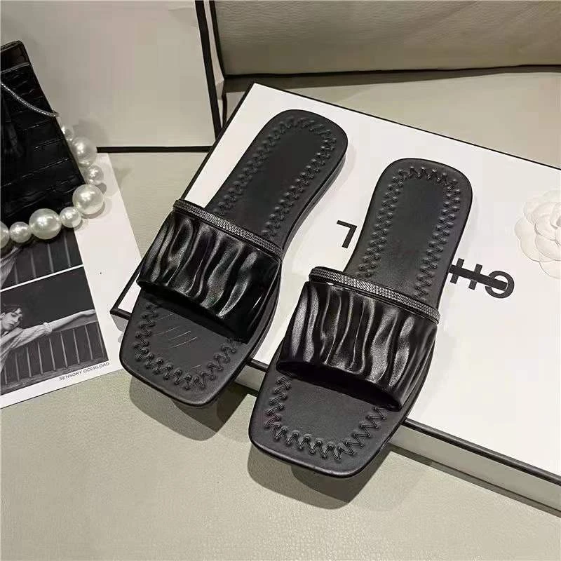 

2022 Summer Korean Version of Cute Girl's Heart Word Sandals and Slippers To Wear Indoors and Home New Soft-soled Sandals