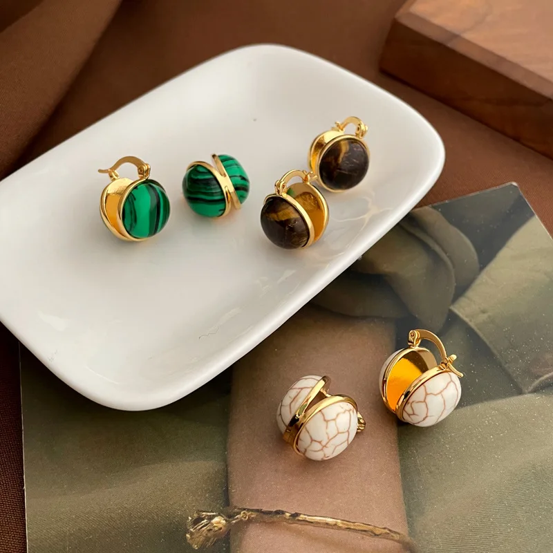 

Retro simple geometric double-sided design earrings personality irregular pattern round vintage stud earring