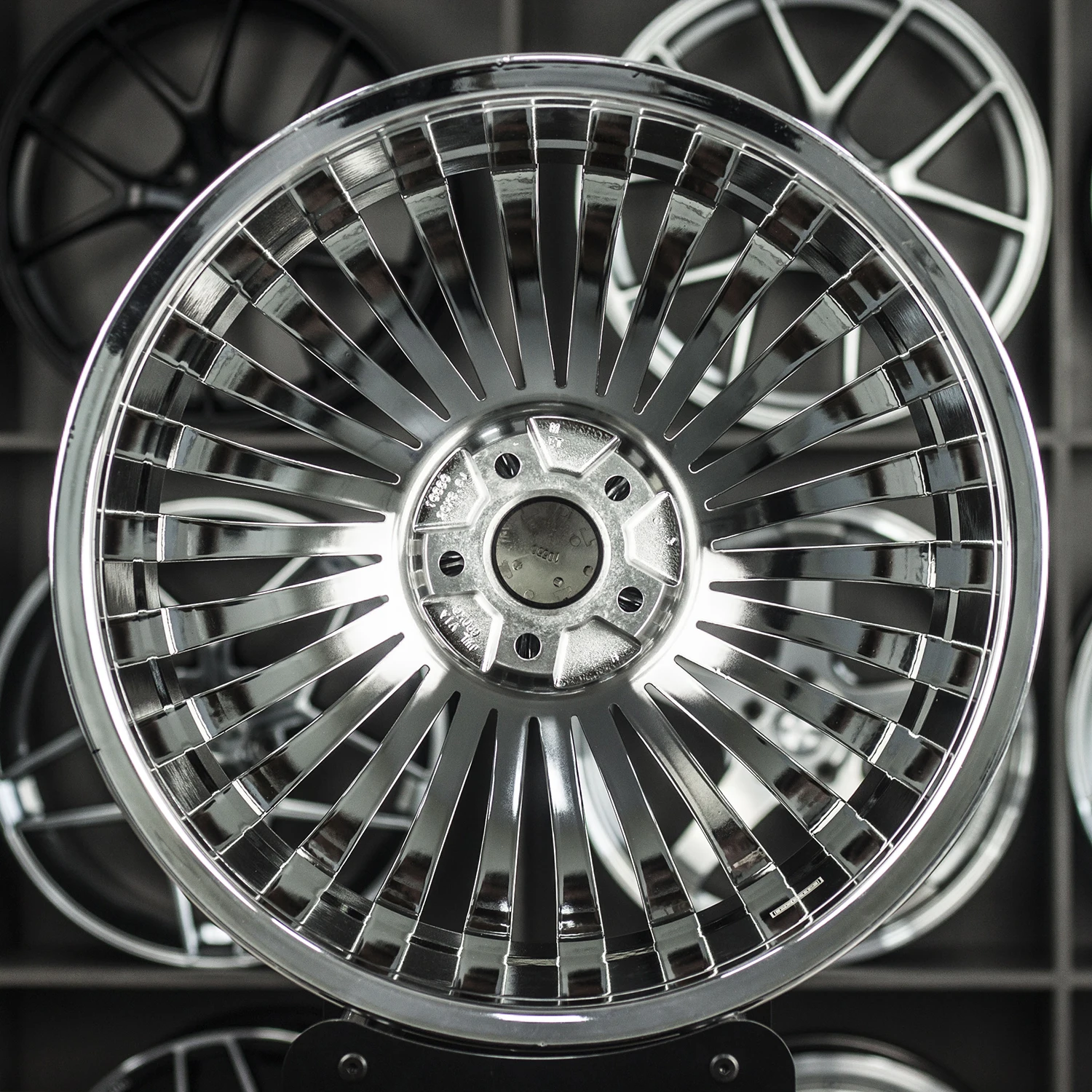 Колеса 18/19/20 дюймов подходят для AUDI/Q5/Q7/A8/Mercedes-Benz/E300/S350/CLS/GLC/GLE/GLS/S600/v300/EQE AMG