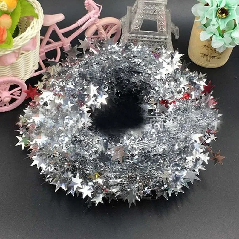 

Новогодняя гирлянда из проволочных блесток