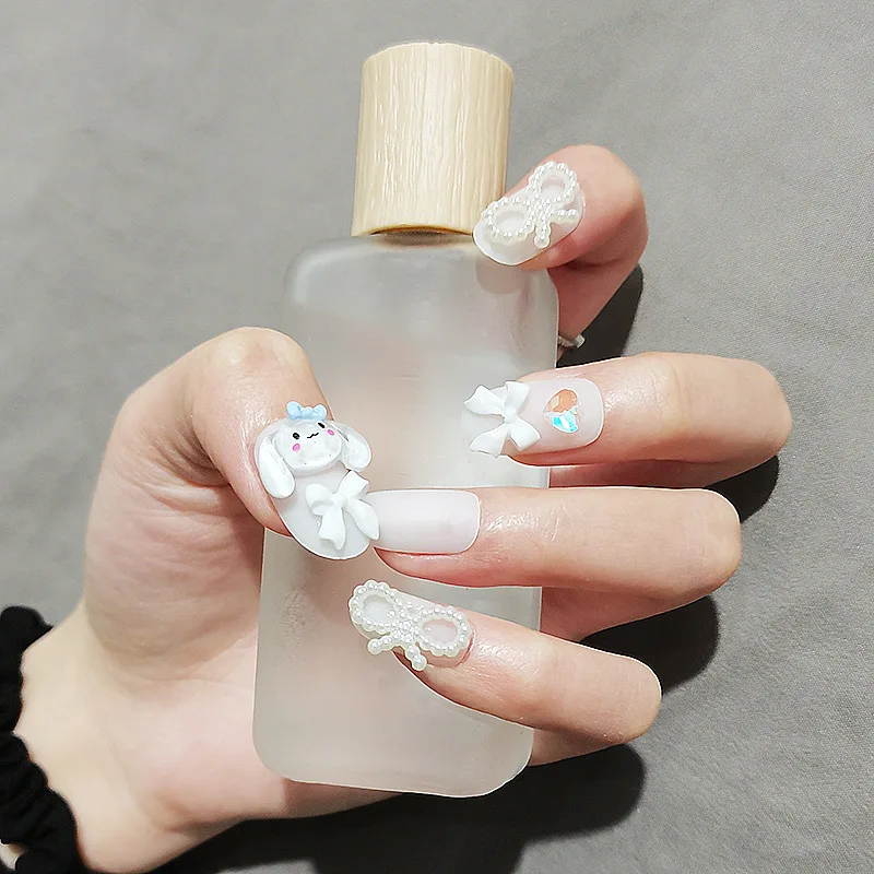 

Sanrio Hellokitty Kuromi Cinnamoroll Wearing Nails Finished Manicure Patches Fake Nails Detachable Cute Bow Aurora Drill