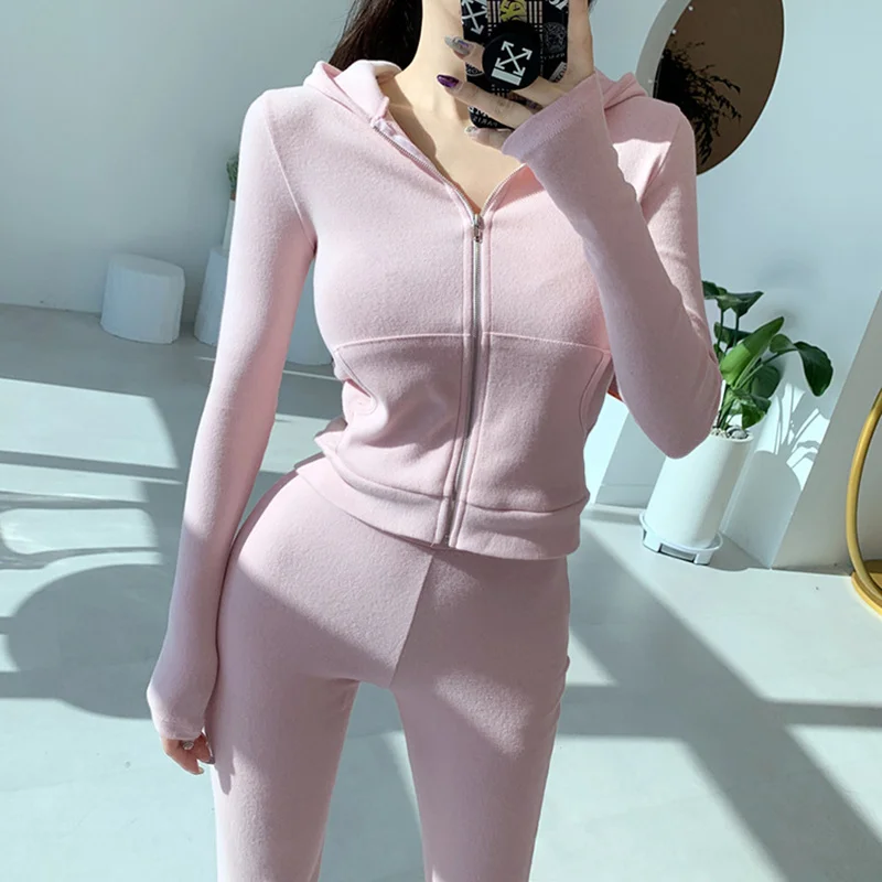 

Женский твидовый комплект с шортами, дизайнерский свободный белый свитер, кардиган, топ и короткие штаны, вязаный комплект из двух предмето...