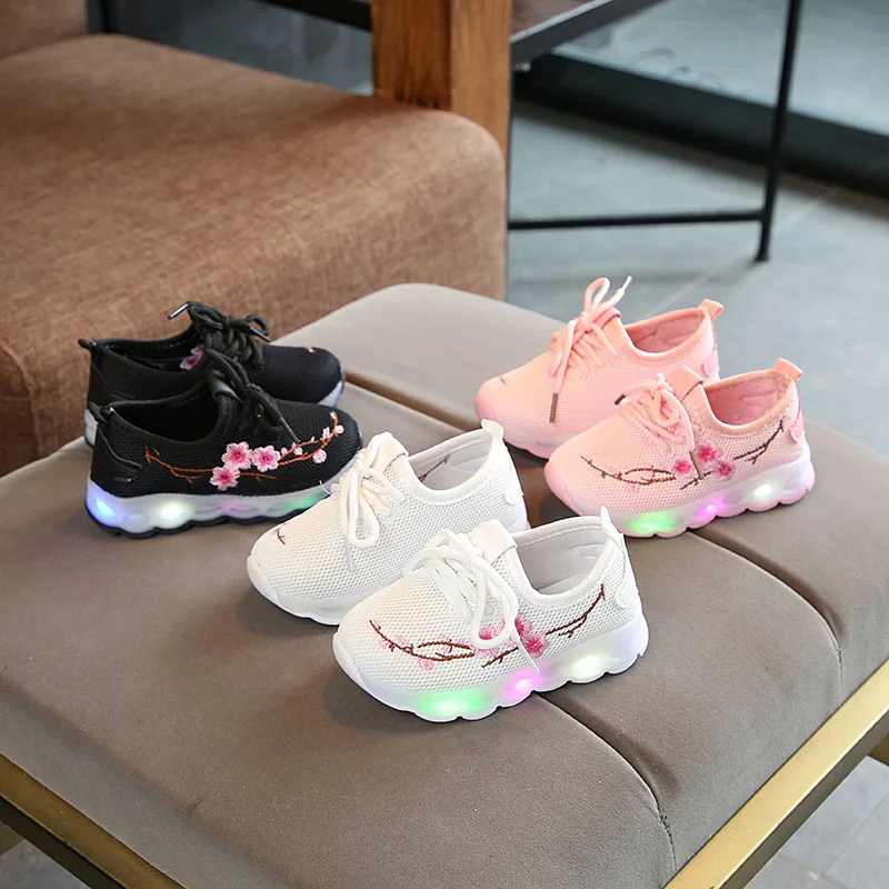 European 2023 Fashion Flower Lighted Baby Casual Shoes Breathable Soft Infant Tennis Lace Up Toddlers New Born Girls Sneakers