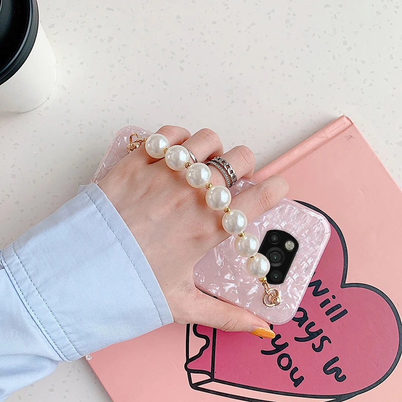 Luxury Shell Pearl Bracelet Case For Xiaomi POCO X3 NFC X3Pro M3 M3Pro M4Pro 11Lite 10T F3 9T Wrist Strap Cover For Redmi Note11