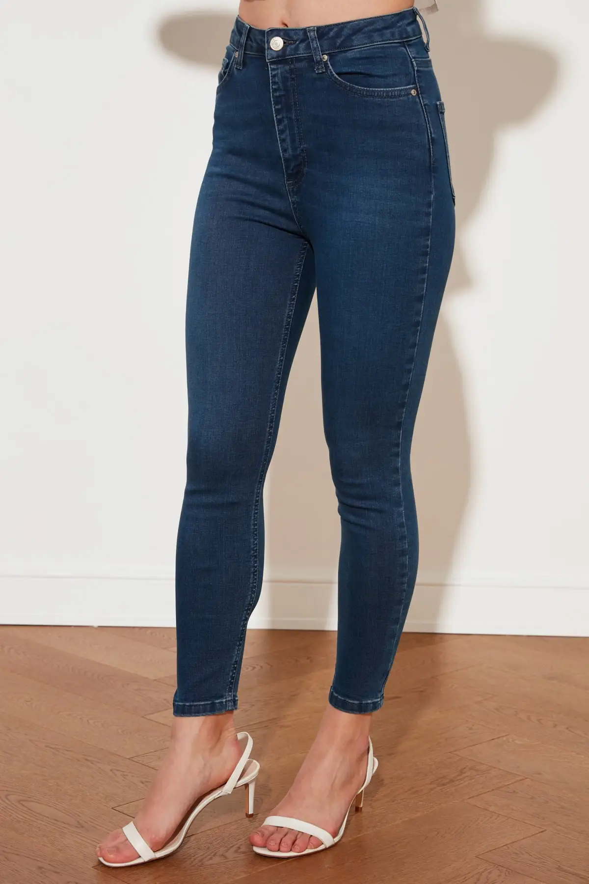 

Trendyol High Bel Petit Skinny Jeans TWOSS21JE0472