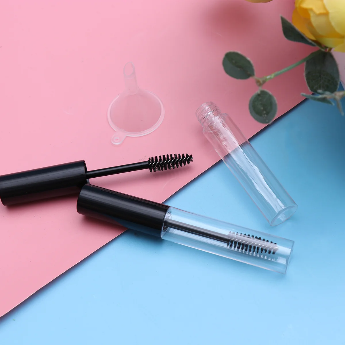 Пустая тушь для ресниц Заполняемая туба крема и палочка масла |