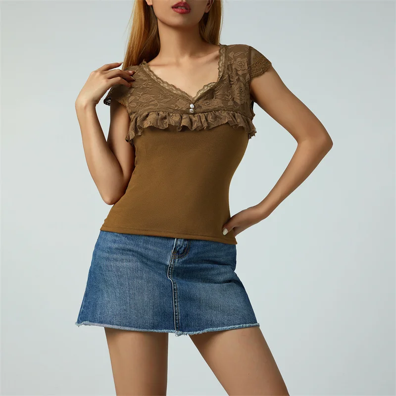 

Women's Summer Solid Color T-Shirts Short Sleeve Sweetheart Neck Button Front Lace Patchwork Crop Tops Sweet Style Slim Fit Tops