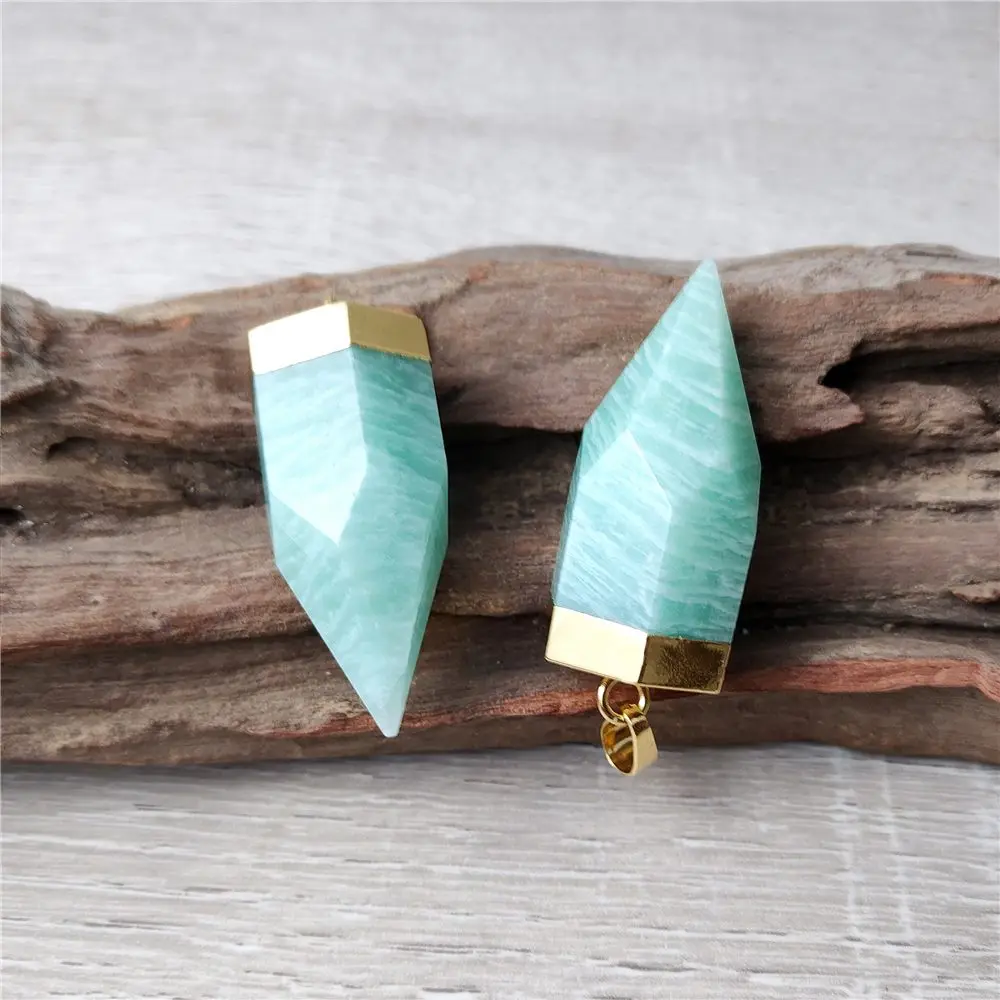

FUWO Stunning Handmade Amazonite Point Pendant - Elevate Your Style and Embrace Natural Beauty with this Unique Piece PD324 5Pcs