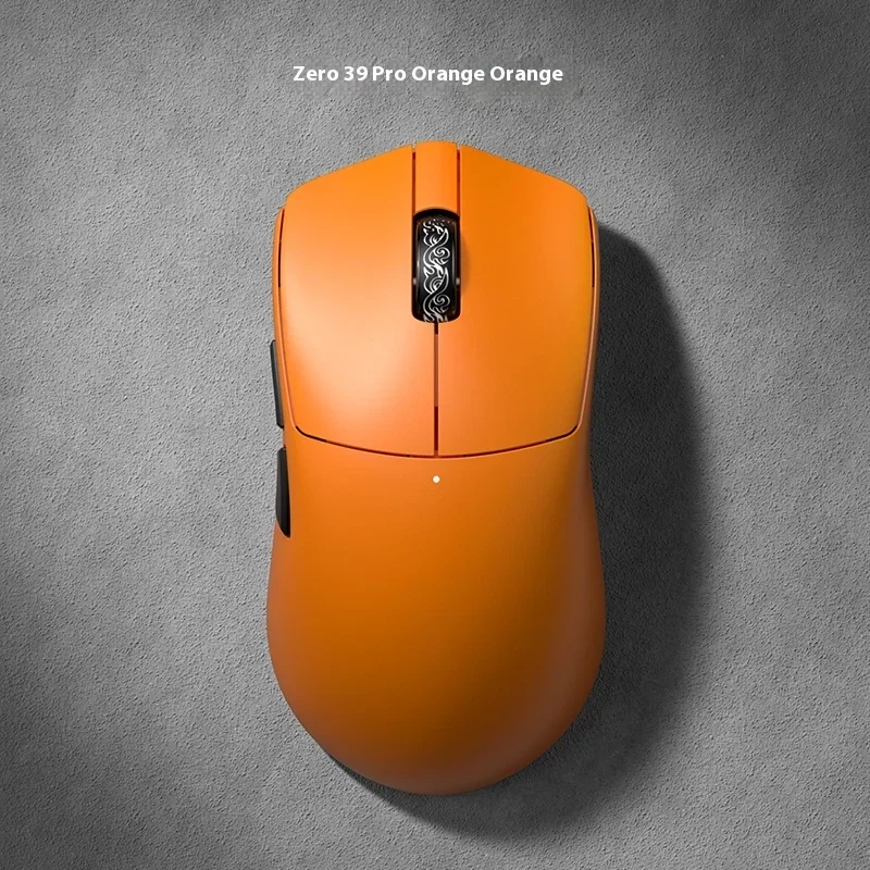 Мышь Incott 039 Dual 8K Tri Mode Gaming Mouse 2,4GBluetooth Paw3950 52g Легкая мышь RGB 500 мАч для аксессуаров для средней руки (art.: 3920d078ecdf2) - 3920d078ecdf2
