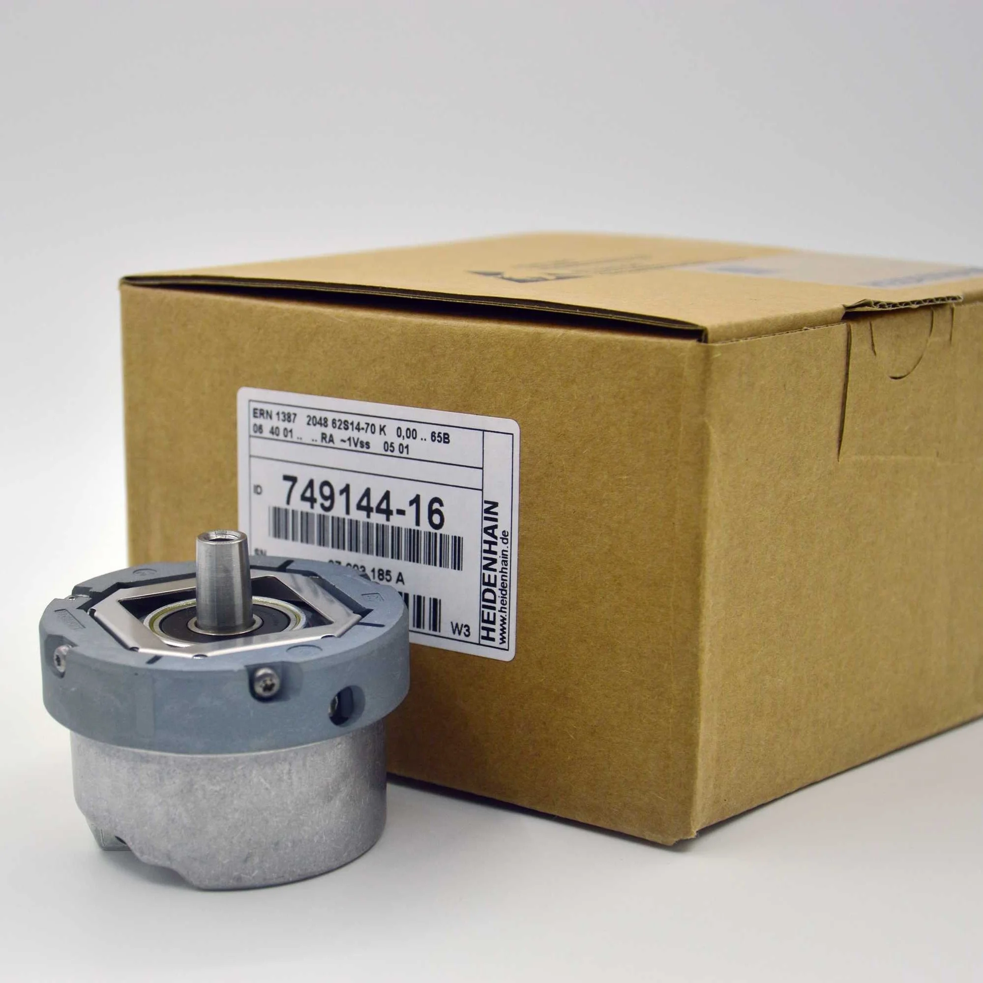 

LC 183 540 3.0 ID:557680-05 HEIDENHAIN rotary encoder cable New original genuine goods are available from stock