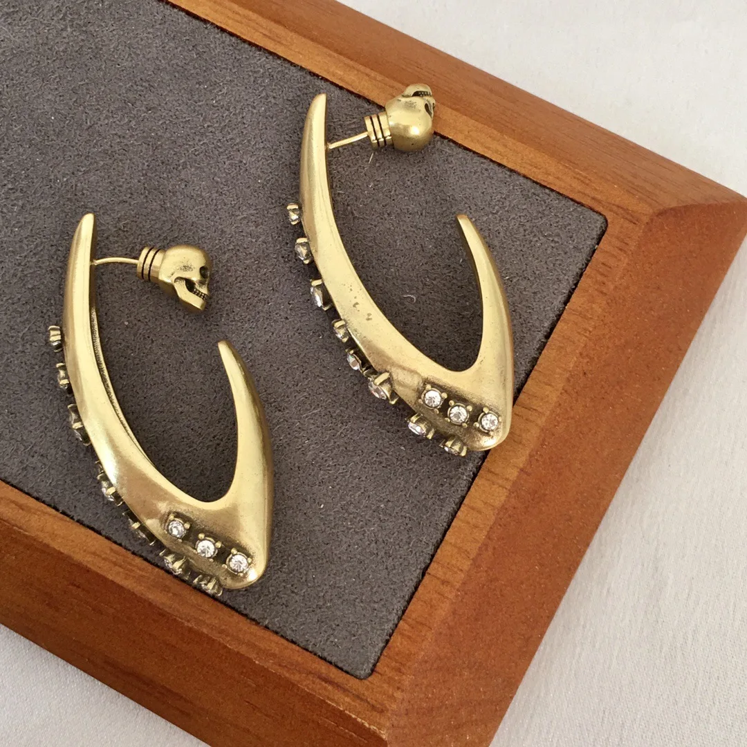 Серьги-кольца с фианитами женские стильные ювелирные украшения в готическом