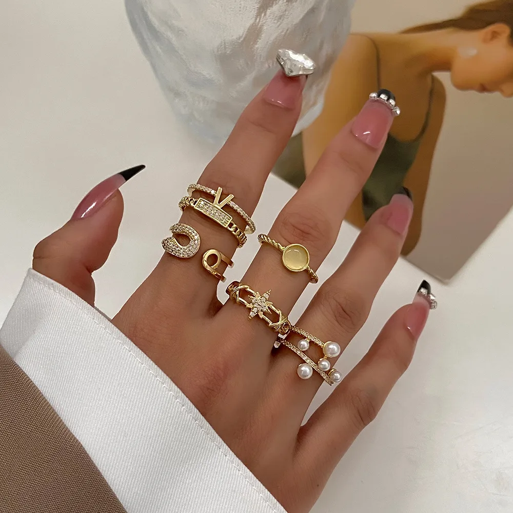 

DONATTO Rings for Women Korean Style Adjustable Rhinestone Crystal Irregular Opening Trendy Imitation Pearl Finger Jewelry Gifts