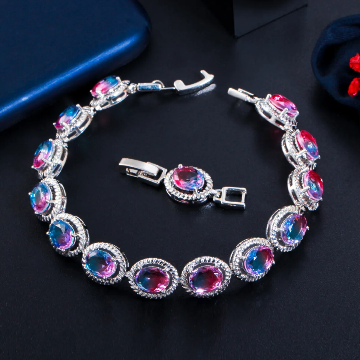 

Shiny Fire Blue Rainbow Zircon Crystal Stone Round Charm Bracelet for Women Party Engagement Jewelry Accessorie