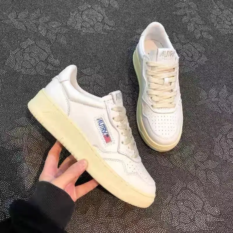 

Autry White Tail Casual Vintage Round Head Lace Up Side Decoration Small Sport Men's And Women's Small White Shoes