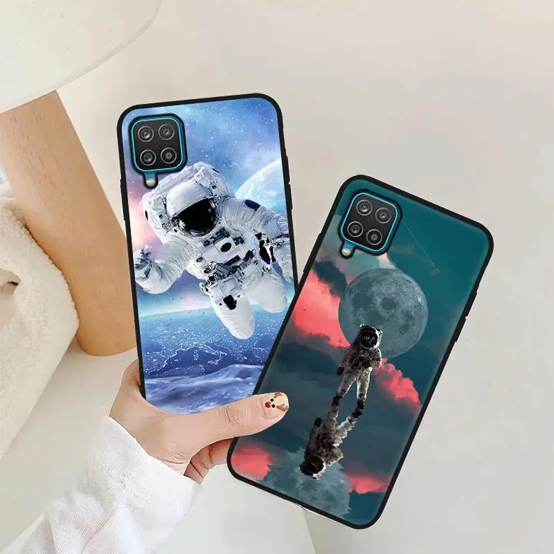 

Space Man Phone Case for LG Stylo 7 6 Case Soft Cover For LG K62 K51 K50S K40SK30 2019 K22 K52 V60 Coque Shockproof Back Funda
