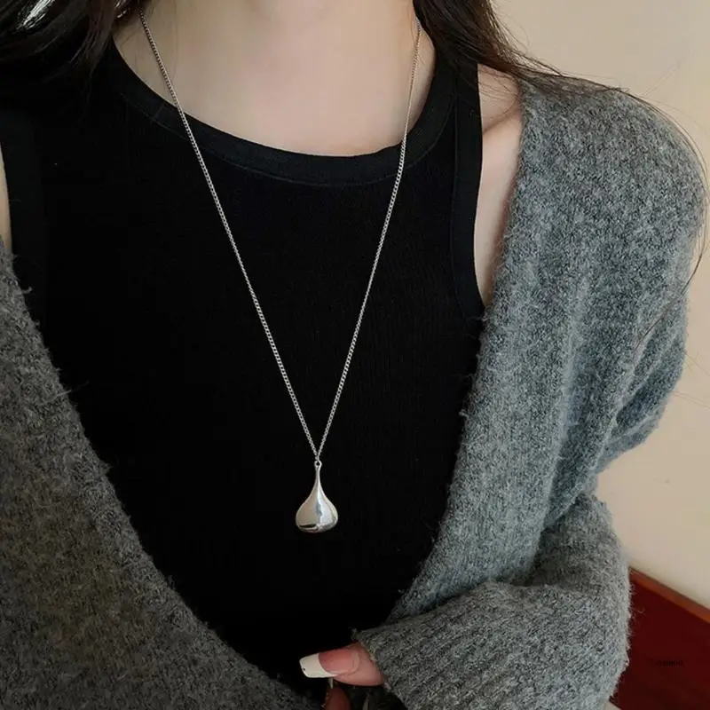 Изысканное длинное ожерелье с подвеской в ​​форме капли воды. Элегантное колье