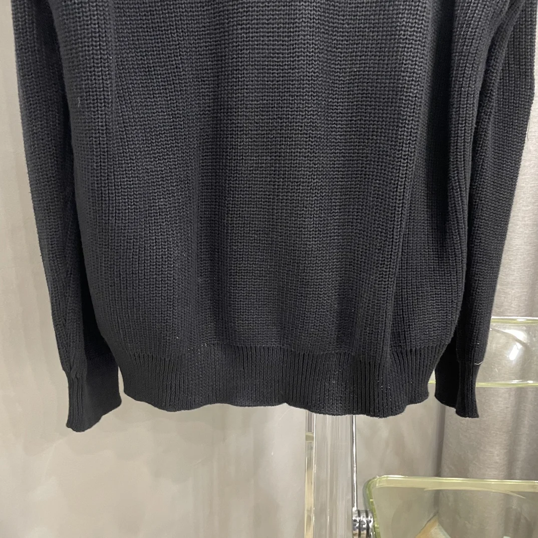 Рисунок 3 - Свитер в стиле пэчворк