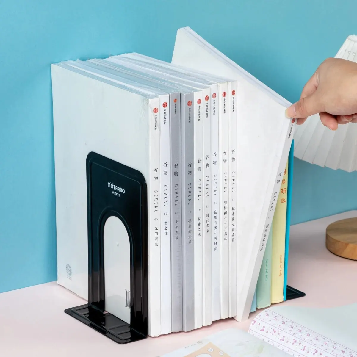 Набор Из 2 Предметов MOTARRO Металлические Подставки Для Книг Черный Синий Держатель